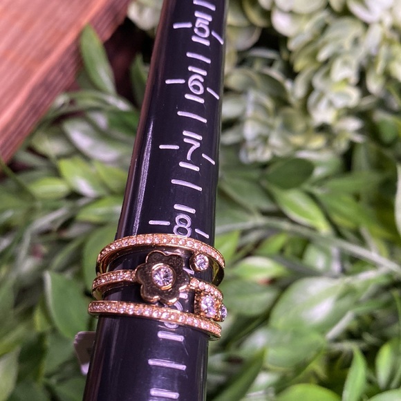 Michael Kors Gold Tone Flower Power Layered Ring with Clear Crystal Details - Picture 10 of 16